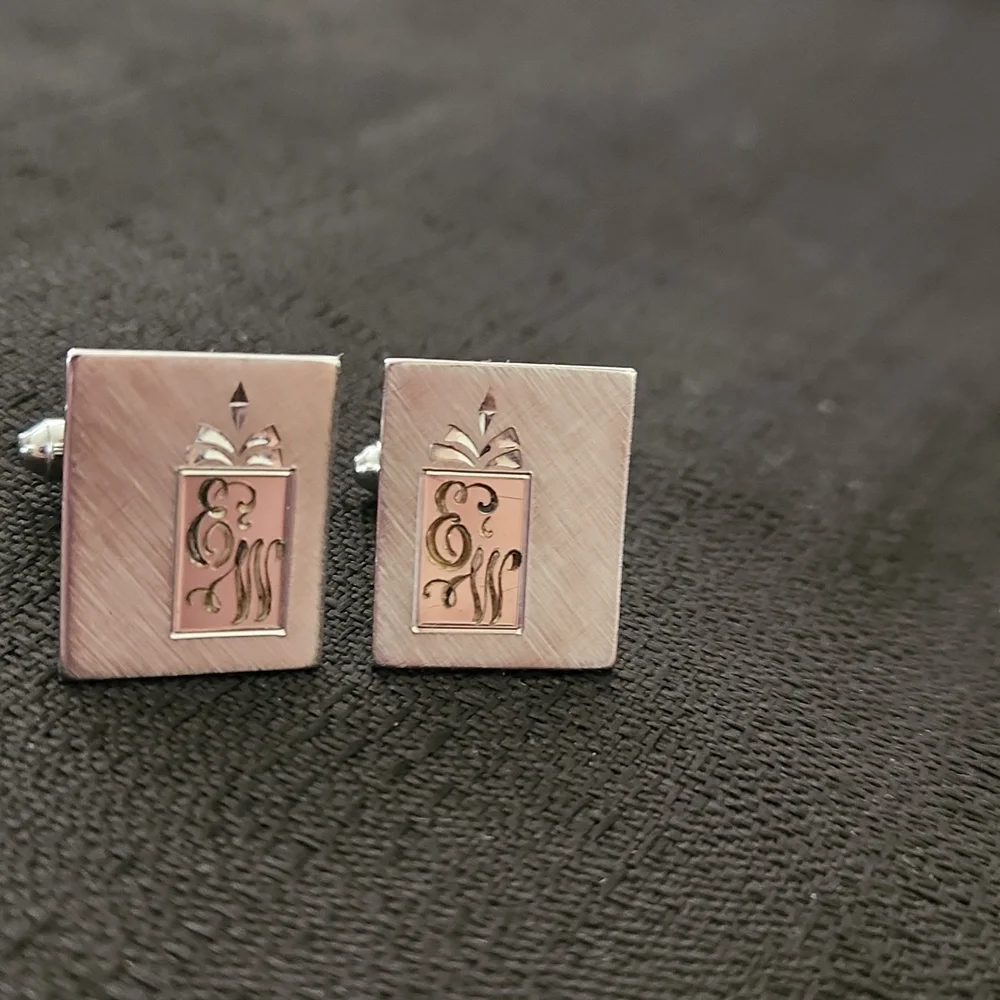 SILVER TONE MEN'S CUFFLINKS